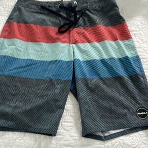 Mens O’Neill board shorts size 28